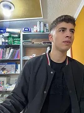 AdrianRinaldi online show from April 30, 2026, 1:51 pm
