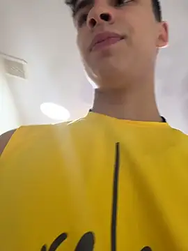 Snapshot of AdrianRinaldi chatting on November 15, 2025, 8:13 pm AdrianRinaldi online show from November 15, 2025, 8:13 pm