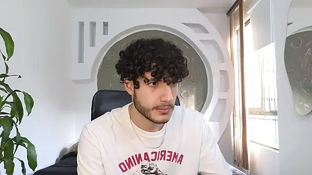 Rafael Mendezz online show from October 10, 2025, 9:04 pm