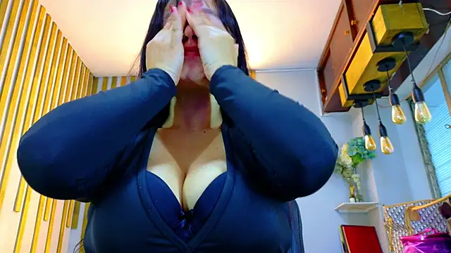 Snapshot of Jennifer_Vega1 chatting on December 4, 2025, 6:40 pm Jennifer Vega1 online show from December 4, 2025, 6:40 pm