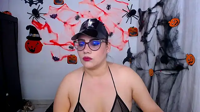 Snapshot of ValeriaHairy chatting on October 31, 2025, 1:02 am ValeriaHairy online show from October 31, 2025, 1:02 am