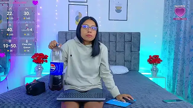 Snapshot of Soffia_Konig_ chatting on July 25, 2026, 12:22 pm Soffia Konig online show from July 25, 2026, 12:22 pm