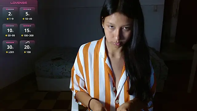 CanelaDeluxe online show from November 30, 2025, 6:47 am