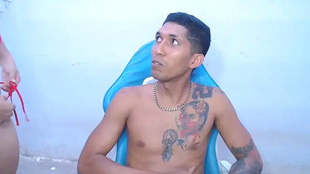 sensualduo online show from July 9, 2026, 11:04 pm