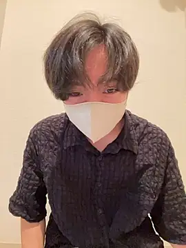 Yuma0718 online show from November 7, 2025, 3:27 pm