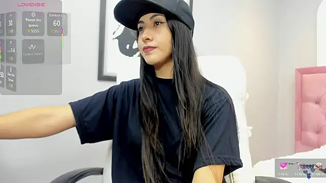 Snapshot of miel_latina chatting on November 11, 2025, 8:25 pm miel latina online show from November 11, 2025, 8:25 pm