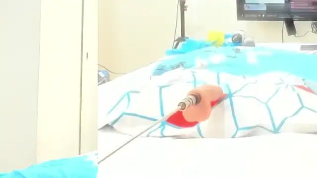 Snapshot of Alani_Queen chatting on November 11, 2025, 7:52 pm Alani Queen online show from November 11, 2025, 7:52 pm