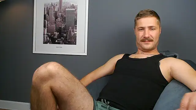 Snapshot of Mr_At_ chatting on October 28, 2025, 7:07 am Mr At online show from October 28, 2025, 7:07 am