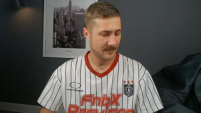 Snapshot of Mr_At_ chatting on October 29, 2025, 7:07 am Mr At online show from October 29, 2025, 7:07 am