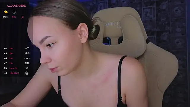 CutieGoose online show from November 19, 2025, 8:25 am