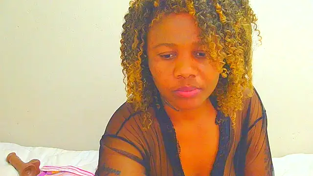Snapshot of Augustine-Blooomxx chatting on September 26, 2025, 8:49 pm Augustine-Blooomxx online show from September 26, 2025, 8:49 pm