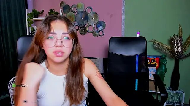 alex jakson online show from October 7, 2025, 5:41 am