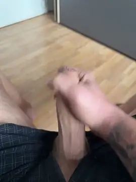 Snapshot of Bigdick_20cmlang6cmbreit chatting on March 11, 2026, 12:43 pm Bigdick 20cmlang6cmbreit online show from March 11, 2026, 12:43 pm