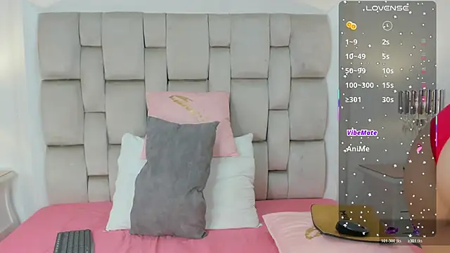 frehia dimou online show from November 8, 2025, 11:36 am