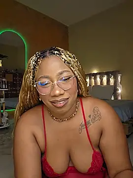 Snapshot of Naomi_jhonson chatting on August 4, 2026, 1:26 pm Naomi jhonson online show from August 4, 2026, 1:26 pm