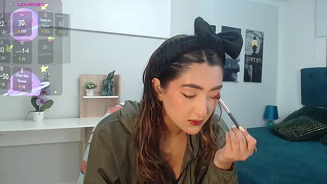 madame lottie online show from September 24, 2025, 12:33 pm