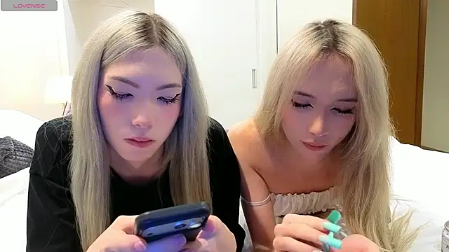 Snapshot of okerriella chatting on July 5, 2026, 4:03 pm okerriella online show from July 5, 2026, 4:03 pm
