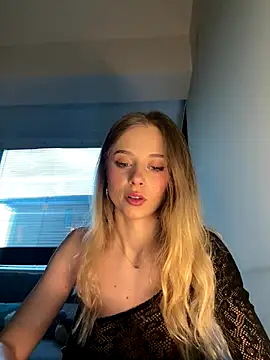 Snapshot of BabyAnais chatting on October 19, 2025, 3:26 pm BabyAnais online show from October 19, 2025, 3:26 pm