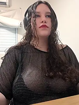 Snapshot of Mellhots2 chatting on December 14, 2025, 12:17 am Mellhots2 online show from December 14, 2025, 12:17 am