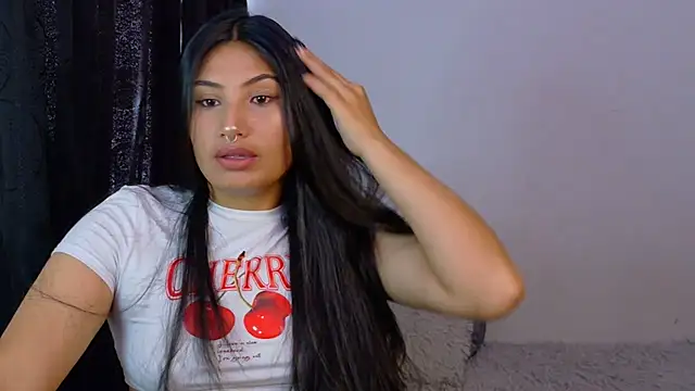 Snapshot of Linda_andrew chatting on May 20, 2026, 3:42 pm Linda andrew online show from May 20, 2026, 3:42 pm