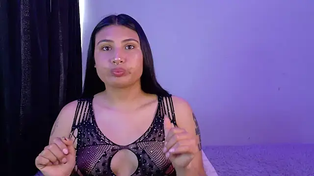 Snapshot of Linda_andrew chatting on June 10, 2026, 4:41 pm Linda andrew online show from June 10, 2026, 4:41 pm