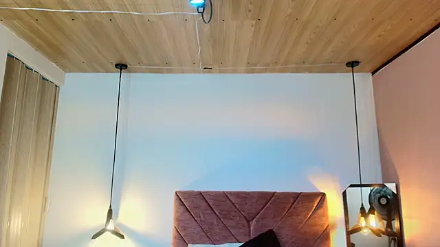 Hanna Lee   online show from February 5, 2026, 8:04 pm