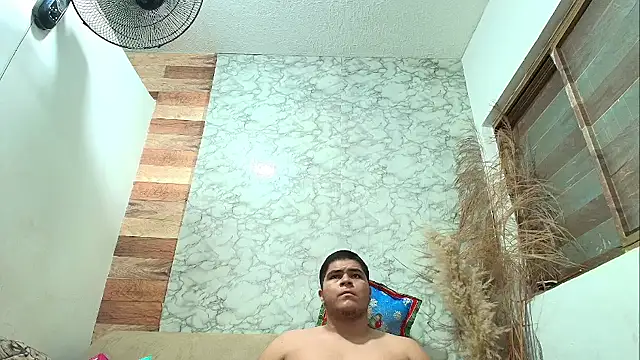 naomi campbel  online show from January 9, 2026, 8:27 pm