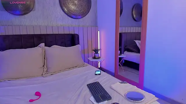 Snapshot of NaishaFord_1 chatting on November 8, 2025, 3:21 am NaishaFord 1 online show from November 8, 2025, 3:21 am