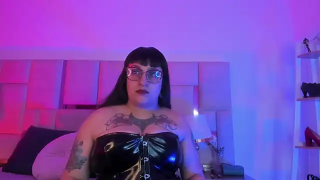 Violett Novoa online show from January 17, 2026, 8:23 pm