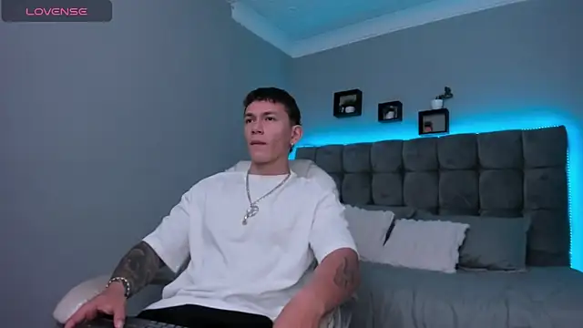 Thomas moon online show from February 5, 2026, 12:01 pm