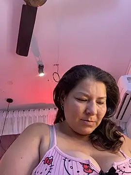 Snapshot of Sussan__ chatting on July 17, 2026, 11:51 am Sussan online show from July 17, 2026, 11:51 am
