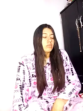 Madow Lu online show from October 14, 2025, 12:50 pm