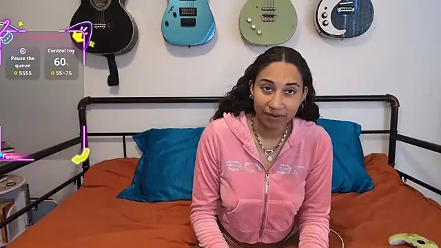 onlystrings online show from March 6, 2026, 10:38 pm