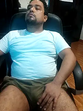 Snapshot of Hotknight chatting on October 8, 2025, 12:23 am Hotknight online show from October 8, 2025, 12:23 am