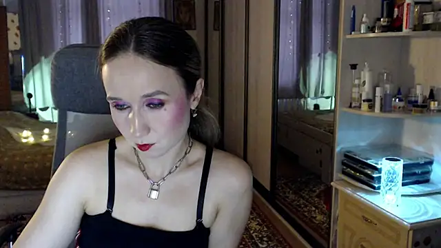 Snapshot of ClassyInna chatting on November 7, 2025, 8:30 am ClassyInna online show from November 7, 2025, 8:30 am