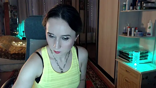 Snapshot of ClassyInna chatting on November 25, 2025, 8:47 am ClassyInna online show from November 25, 2025, 8:47 am