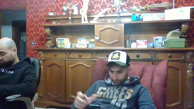 Torissimo92 online show from February 4, 2026, 5:52 pm