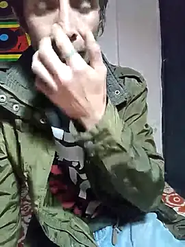 Snapshot of githot chatting on November 10, 2025, 8:08 am githot online show from November 10, 2025, 8:08 am