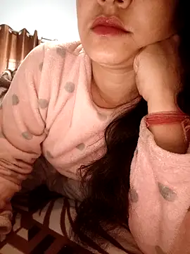 Snapshot of CUTE-PX chatting on February 19, 2026, 4:53 am CUTE-PX online show from February 19, 2026, 4:53 am