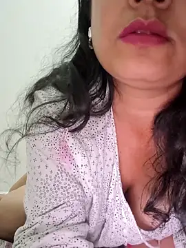 Snapshot of CUTE-PX chatting on May 2, 2026, 4:23 pm CUTE-PX online show from May 2, 2026, 4:23 pm