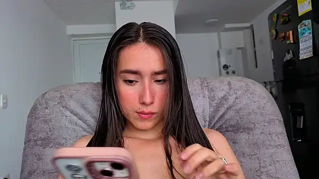 Snapshot of Adhara_Kitten chatting on April 20, 2026, 1:56 pm Adhara Kitten online show from April 20, 2026, 1:56 pm