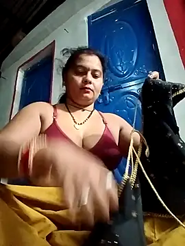 Hot komal1 online show from May 8, 2026, 9:18 pm