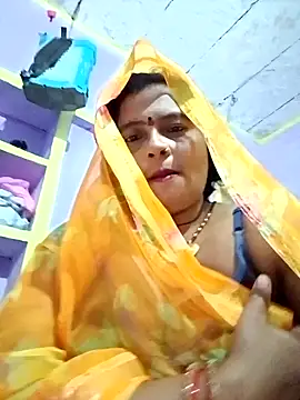 Hot komal1 online show from April 25, 2026, 10:18 pm