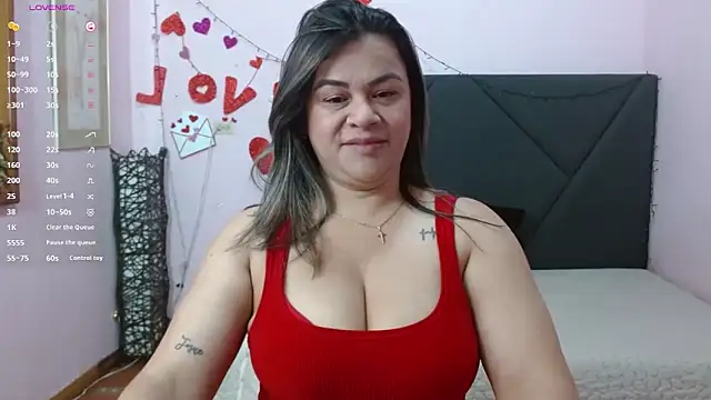 Snapshot of pamela_echeverria chatting on May 12, 2026, 11:16 am pamela echeverria online show from May 12, 2026, 11:16 am