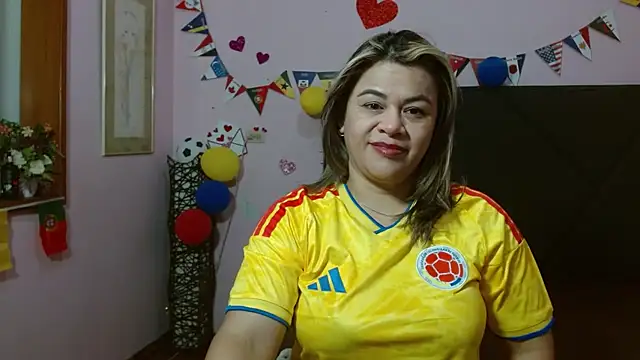 Snapshot of pamela_echeverria chatting on June 27, 2026, 11:38 am pamela echeverria online show from June 27, 2026, 11:38 am