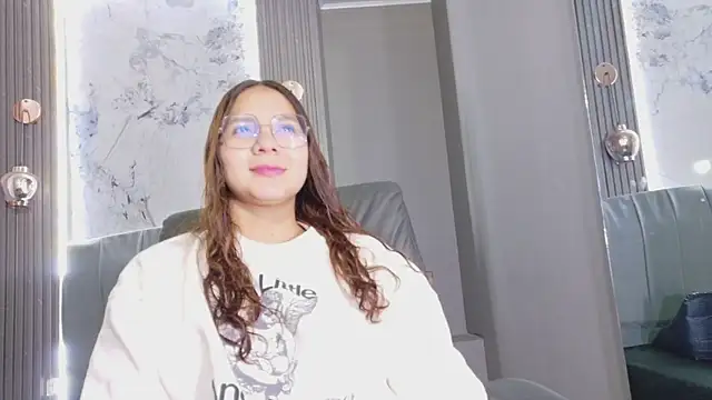 Snapshot of angeles_azul chatting on July 25, 2026, 2:12 pm angeles azul online show from July 25, 2026, 2:12 pm