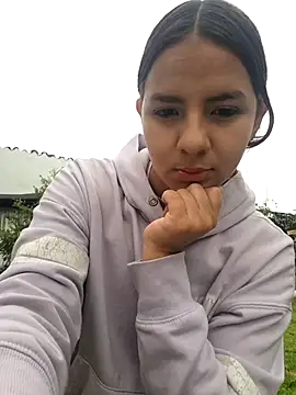 Snapshot of angeles_azul chatting on July 29, 2026, 1:32 pm angeles azul online show from July 29, 2026, 1:32 pm