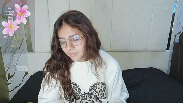 Snapshot of angeles_azul chatting on July 1, 2026, 12:33 am angeles azul online show from July 1, 2026, 12:33 am