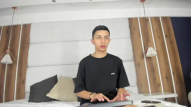 NickandAbby  online show from July 10, 2026, 4:01 am