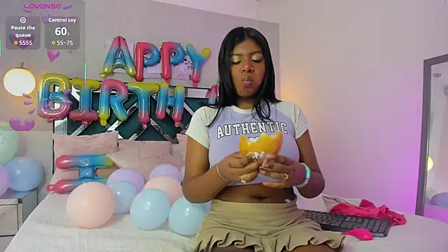 Snapshot of meloody7 chatting on December 3, 2025, 11:31 am meloody7 online show from December 3, 2025, 11:31 am